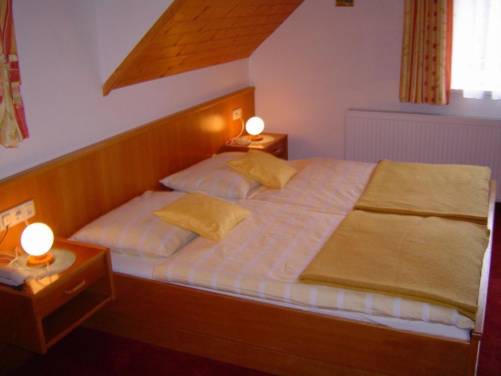 Landhaus Hinteregger Hotel Bad Kleinkirchheim Phòng bức ảnh