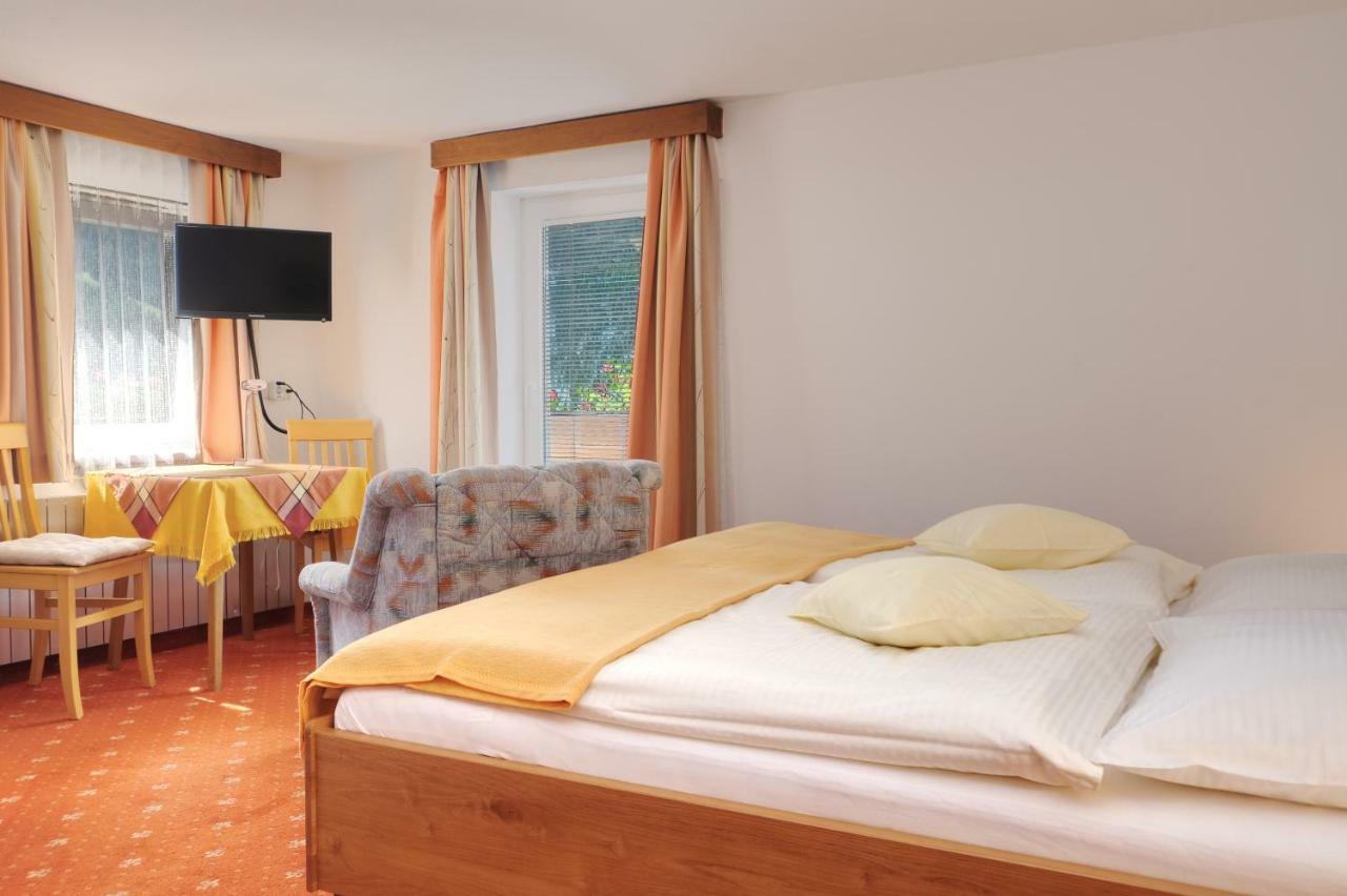 Landhaus Hinteregger Hotel Bad Kleinkirchheim Ngoại thất bức ảnh